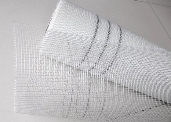 ไวนิลเคลือบ 17x9 Pet Proof Window Screen โพลีเอสเตอร์ 60 ม. ม้วนที่มองไม่เห็น